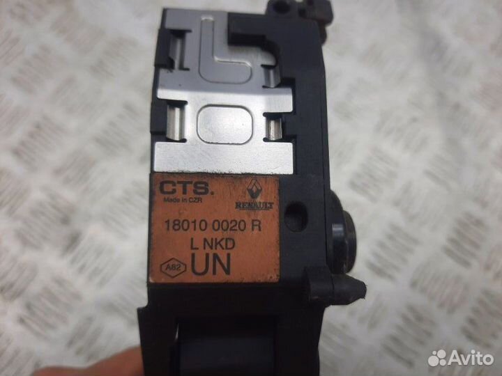 Педаль газа Renault Fluence 1.6 K4MV838 106 Л.С