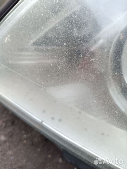 Левая фара Bixenon mercedes 212 с дефектом