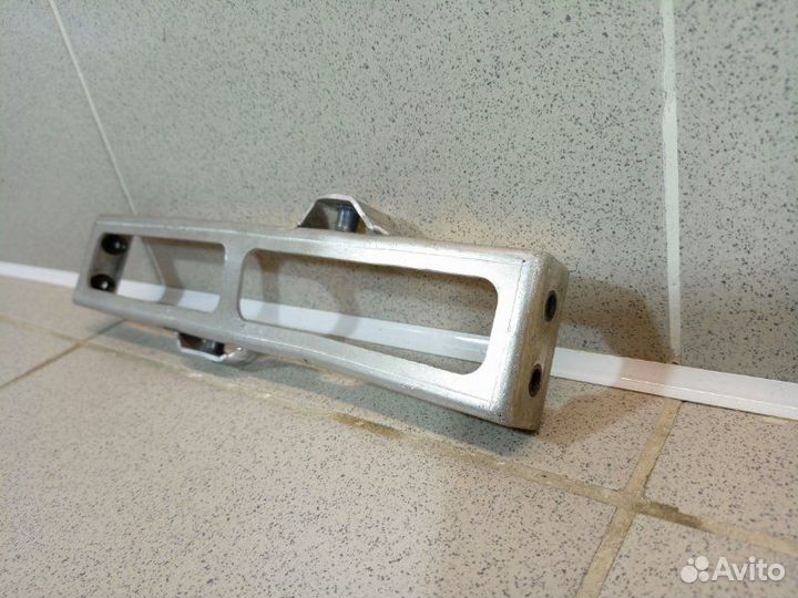 Кронштейн радиатора Lamborghini Aventador