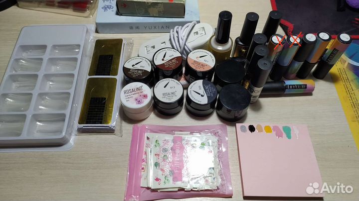 Гель-лак, формы, наклейки