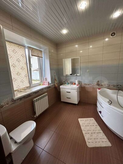 Дом 296 м² на участке 14,3 сот.