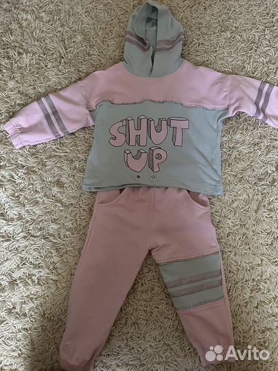 Спортивный костюм