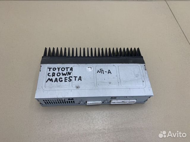 Усилитель звука Toyota Crown Majesta