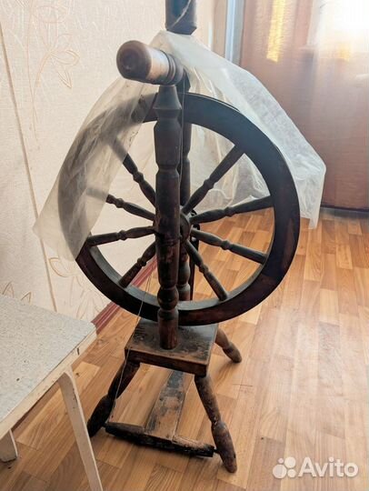 Прялка деревянная старинная