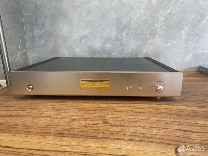 Фонокорректор мм/мс Luxman E-1, топ модель
