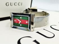 Часы женские Gucci G-frame YA147401