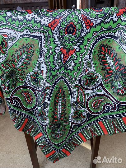 Платок народный90*83 шелковистый СССР