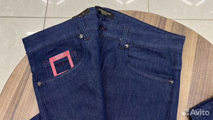 Джинсы