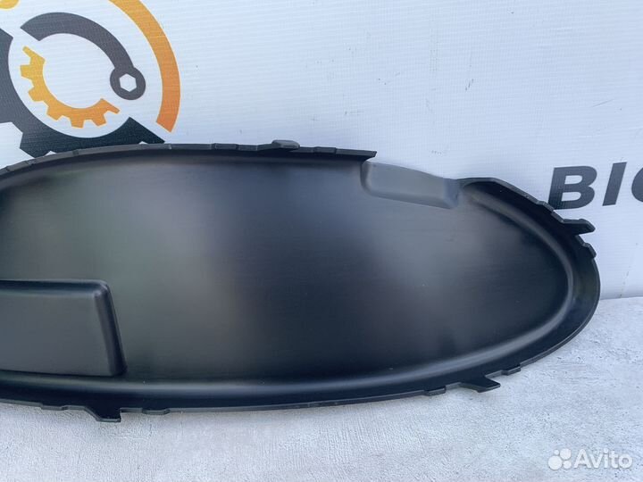 Решетка переднего бампера Mercedes A2228850824