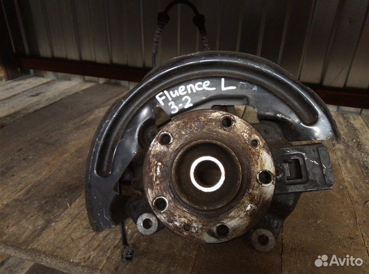 Кулак (цапфа) передний левый Renault Fluence 2013