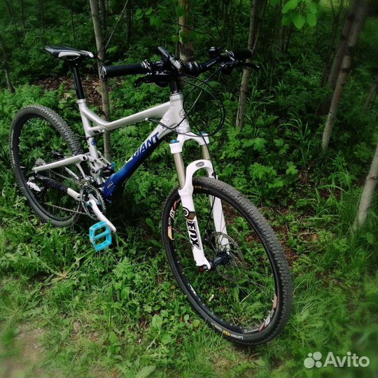 Велосипед двухподвес giant x0