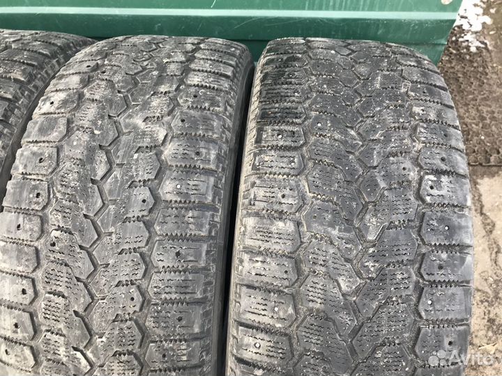 Yokohama 126S 235/55 R18