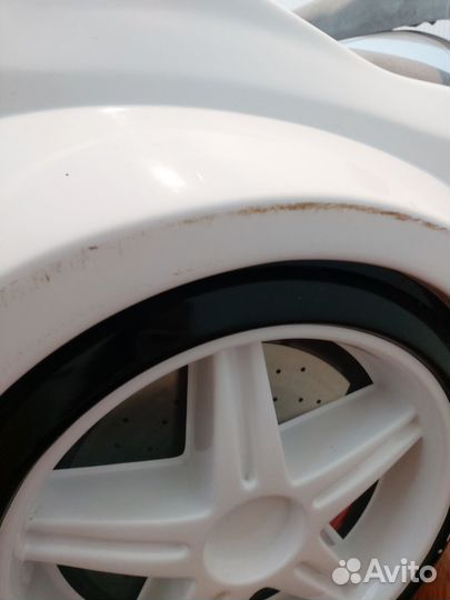 Детская кровать машина