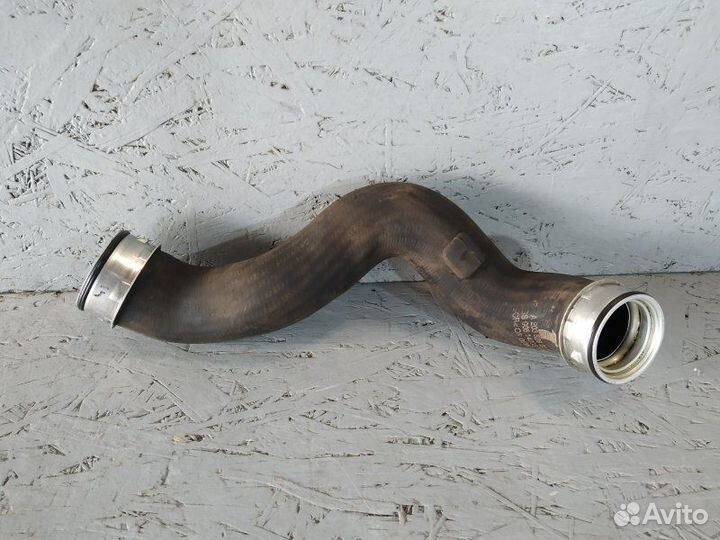 Патрубок интеркулера правый Mercedes C-Class W203