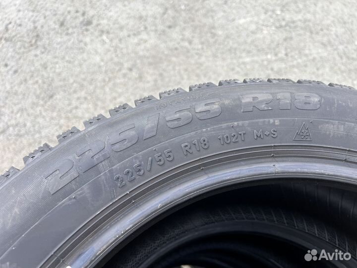 Pirelli Formula Ice 225/55 R18 102T