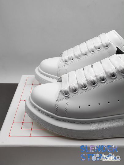 Кроссовки Alexander McQueen Oversized Sneaker Whit