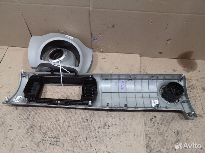 Консоль магнитофона Toyota Passo KGC30