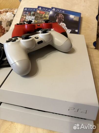 Sony PS4 500 gb белая матовая