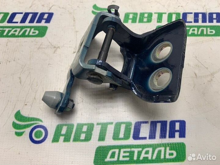 Петля двери задняя правая Peugeot 308 T7 EP6DT