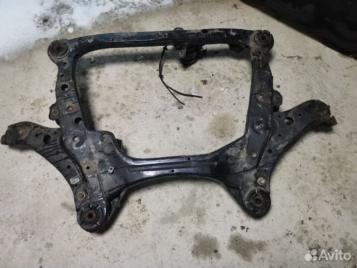 Балка подмоторная для Toyota Highlander II 2007-20