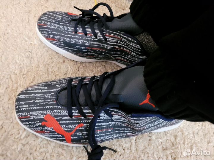 Футбольные бутсы, шиповки puma