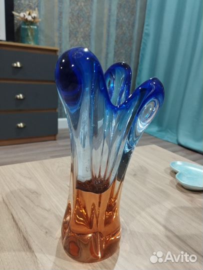 Вазы из цветного гутного стекла Чехия