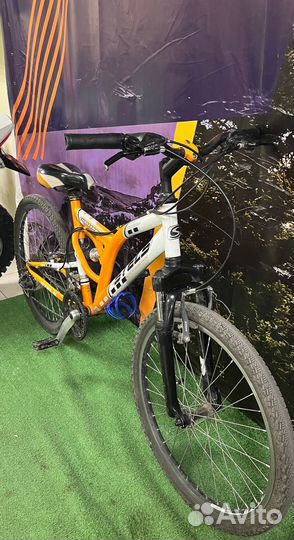 Велосипед Stels Challenger