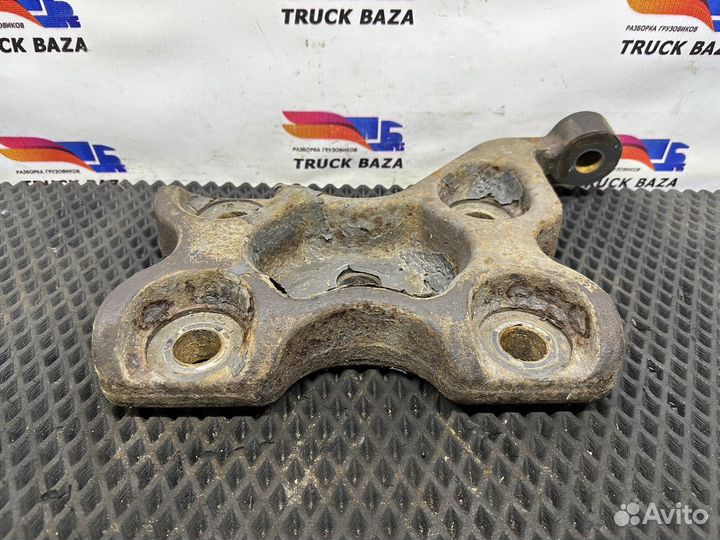 5010600043 Кронштейн амортизатора заднего правый