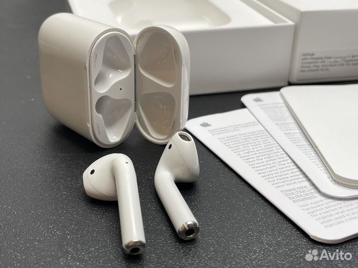 Беспроводные наушники apple airpods 1