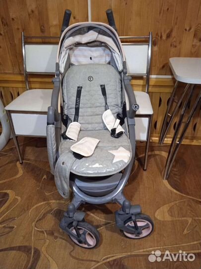 Прогулочная коляска