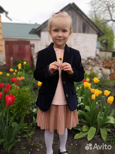 Пиджак на девочку 6 лет