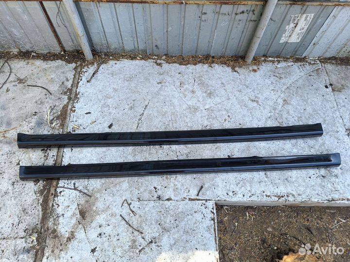 Продам пластиковые накладки на пороги ваз 2108