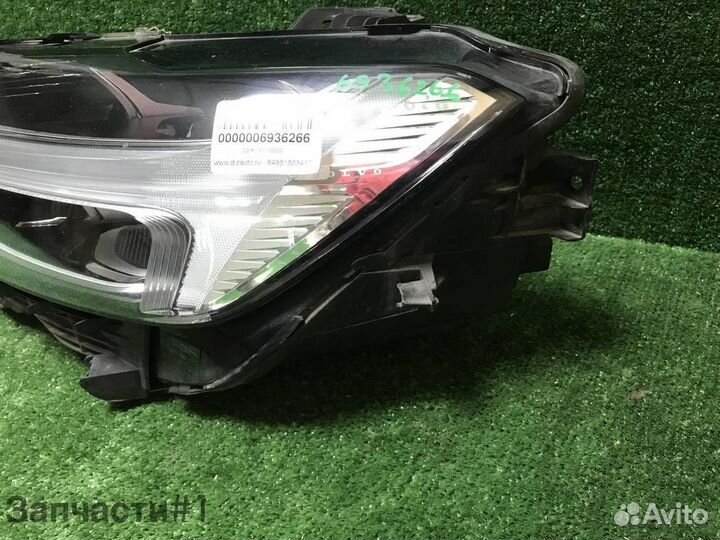 Фара левая Volvo XC60 2 (2017-2021) LED