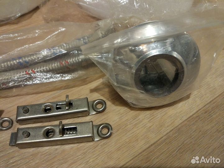 Лента для окон самоклеящаяся утепление