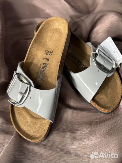 Тапочки birkenstock madrid patent alloy