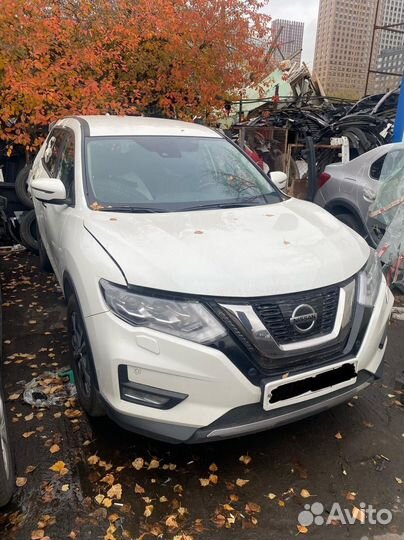 Nissan X-Trail 2.0 CVT, 2021, битый, 120 000 км