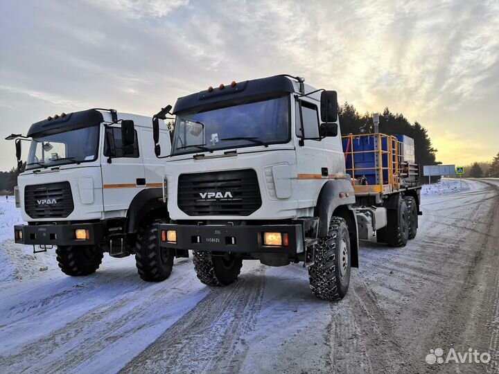 Водитель син 32