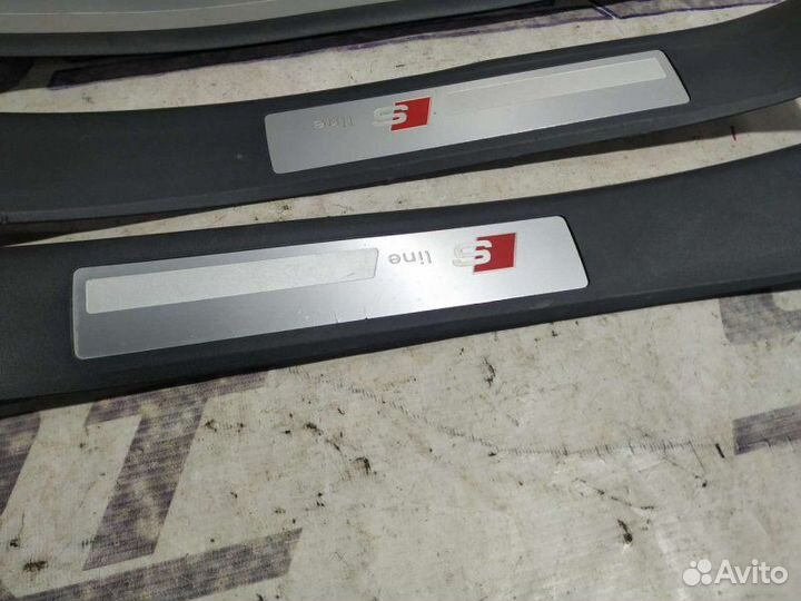 Накладки на пороги Audi A4 B6