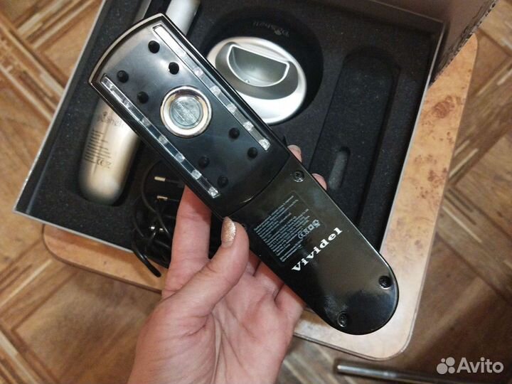 Здоровые густые волосы Аппарат Desheli