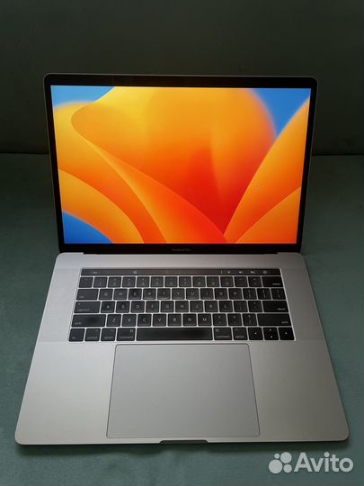 Apple MacBook Pro 15 2017 16, 256gb