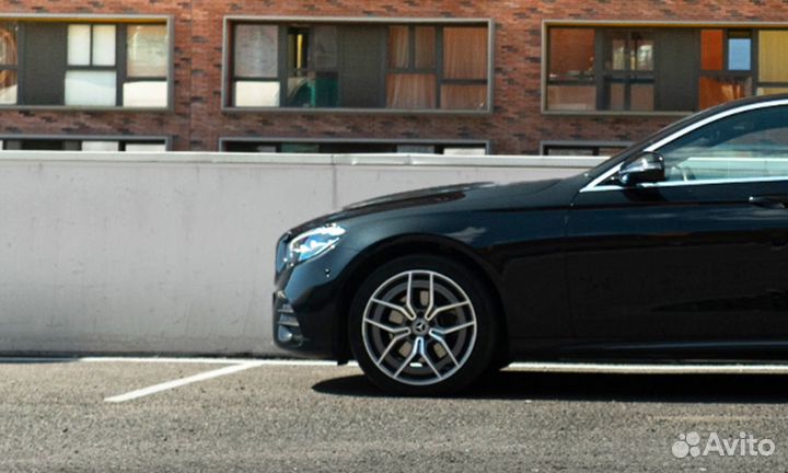 Аренда Mercedes-Benz E-класс W213/S213/C238/A238 (2016—2021) от одной минуты в Москве