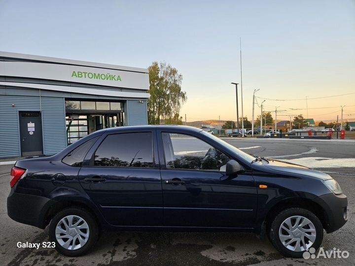 LADA Granta 1.6 МТ, 2013, 178 000 км