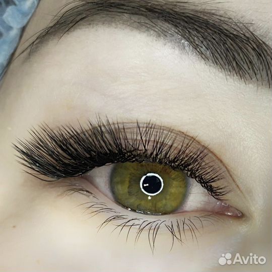 Наращивание ресниц в студии Зеленка