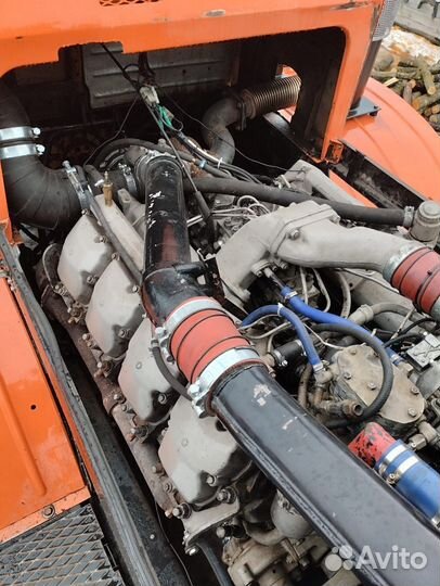 Трактор ПТЗ К-700, 1990