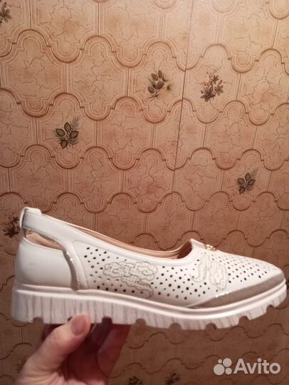 Туфли летние женские Р. 39