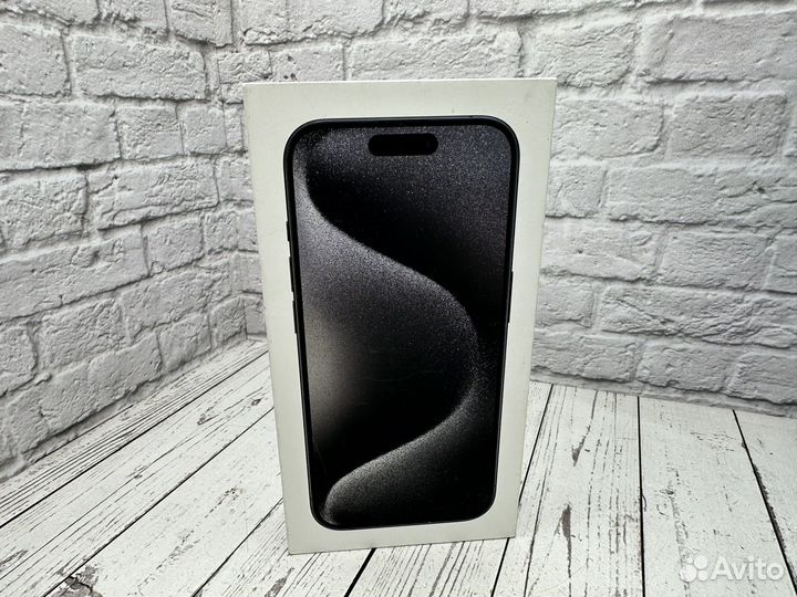 iPhone 15 Pro, 256 ГБ