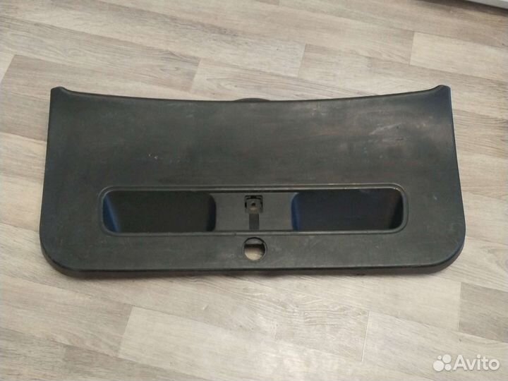 Обшивка крышки багажника Kia Ceed универсал