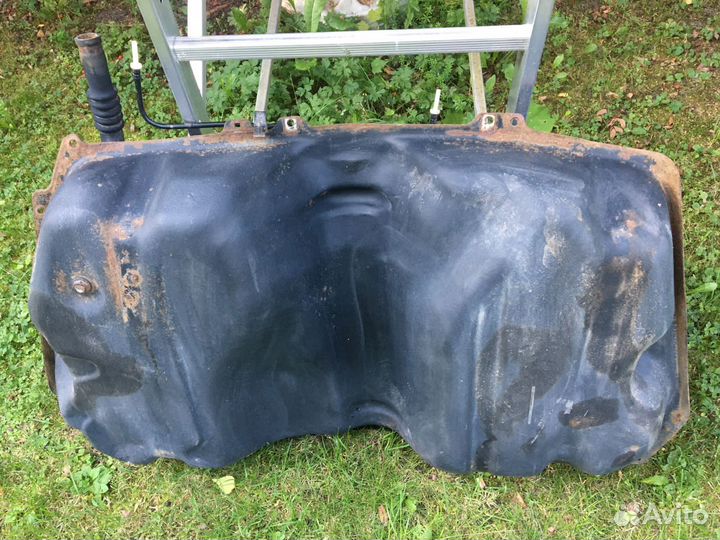 Бензобак для Lexus RX 300 2000 г