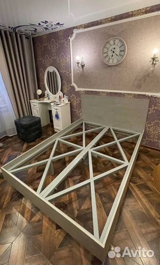 Парящие кровати в наличии