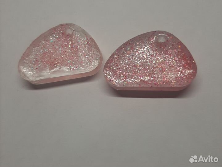 Украшения из эпоксидной смолы на заказ